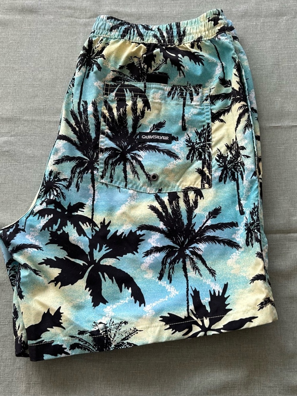 Men’s Quiksilver Black Palm Print Board Shorts